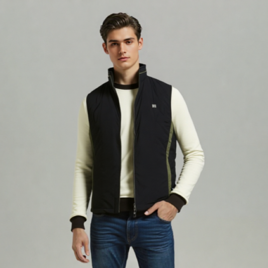 BLACK SLEEVELESS QUILTED JACKET