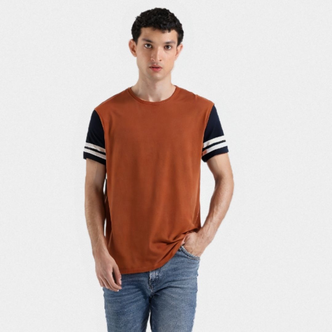 CONTRAST PANEL SLEEVE T-SHIRT RUST