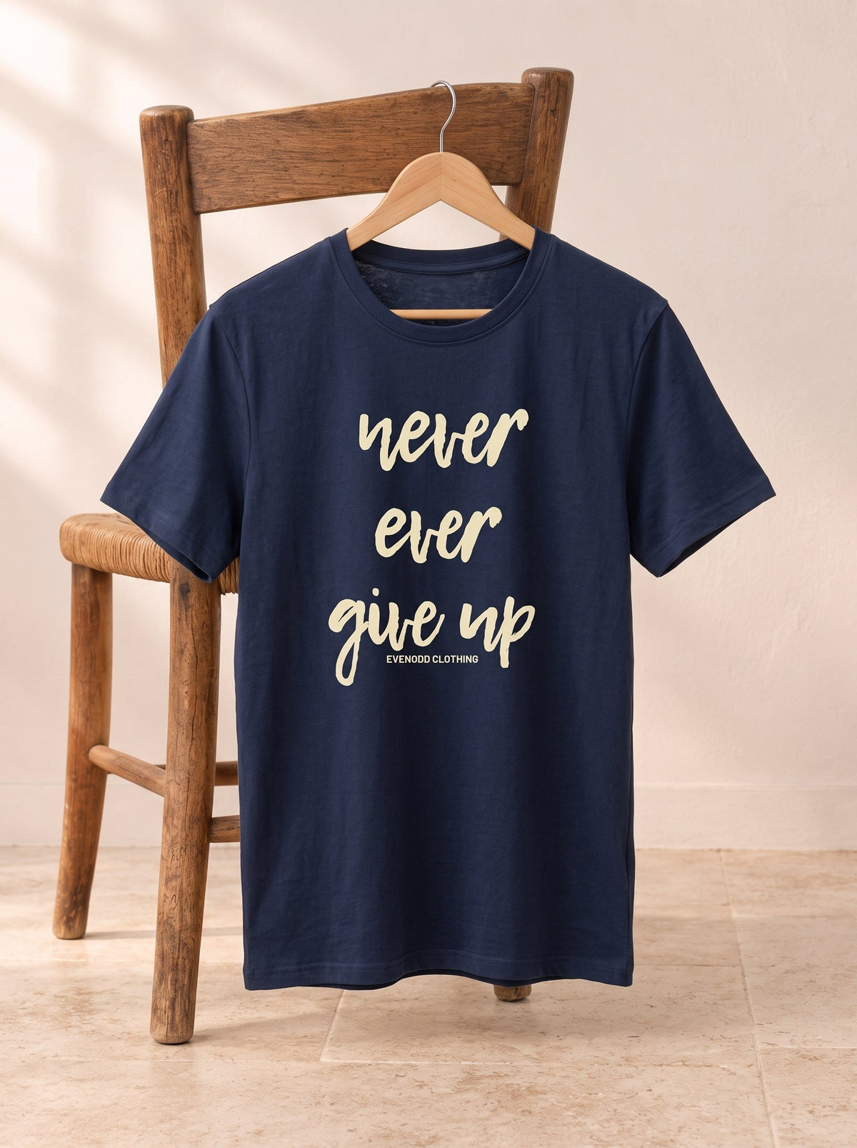 GRAPHIC T SHIRT