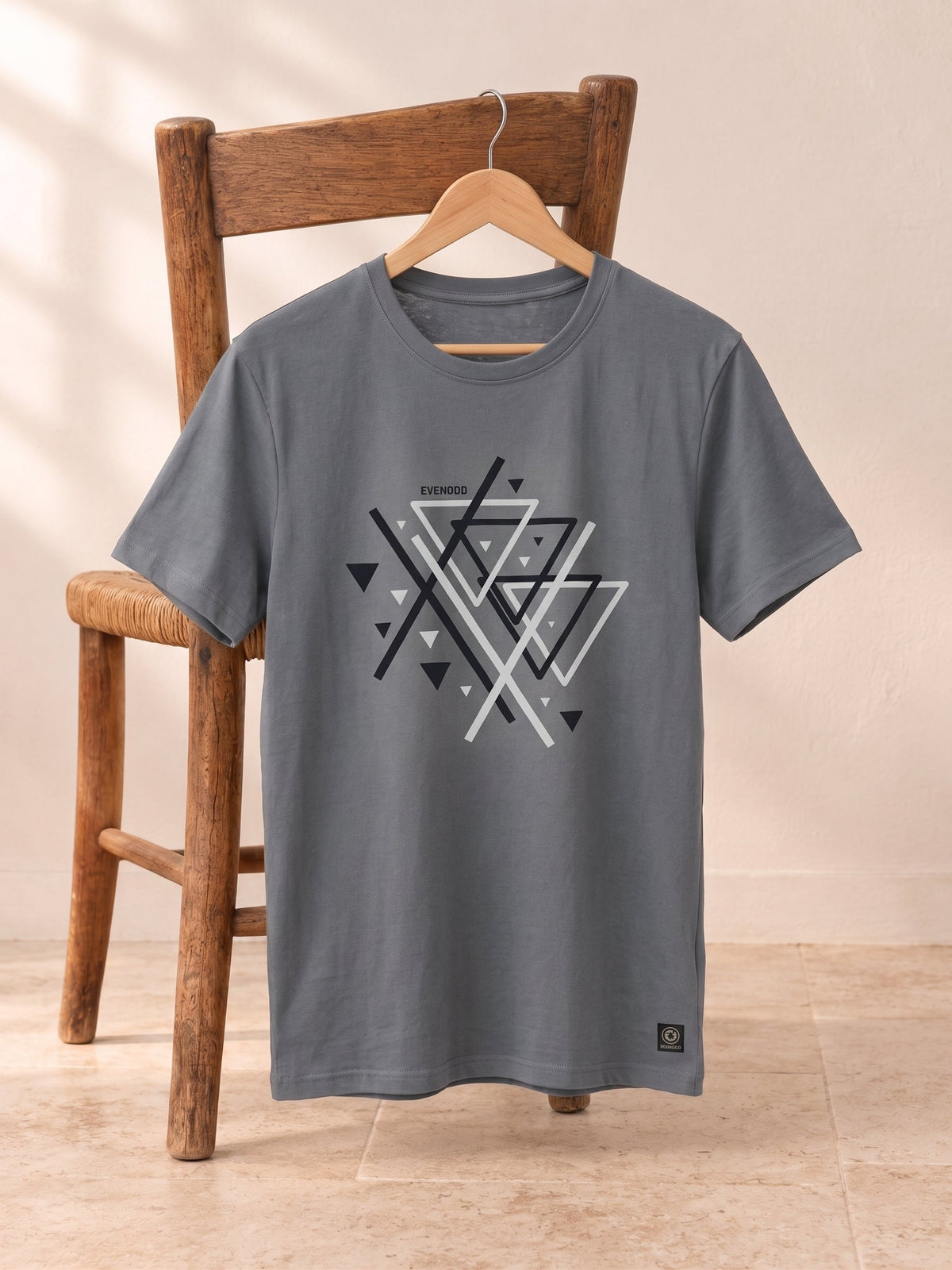 GRAY GEOMETRIC GRAPHIC T SHIRT