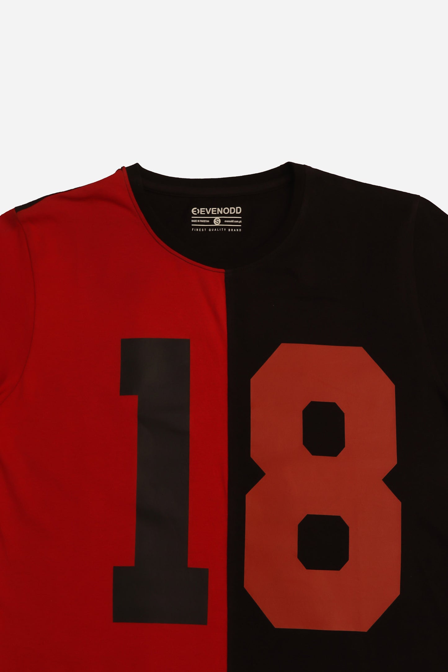 GRAPHIC TEES